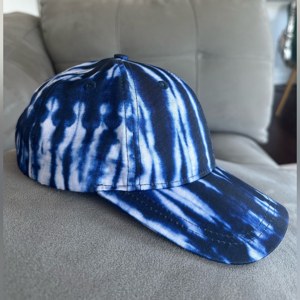 Molo Sebastian Smiley Hat Tie Dye Vertical baseball Hat Size S-M New! - Picture 8 of 14